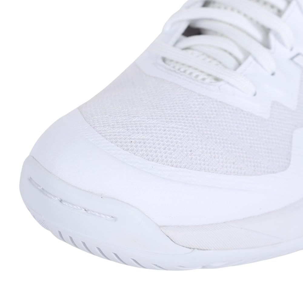 バスケットボールシューズ