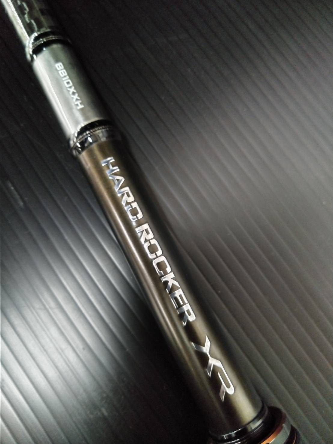 シマノ ２０ ハードロッカーXR Ｂ８１０ＸＸＨ ソルト ショア ハード ロックフィッシュ 根魚 ベイト ロッド ０２
