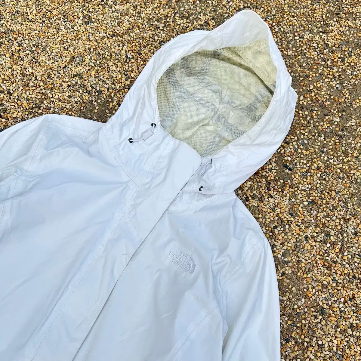 THE NORTH FACE ザ ノース フェイス ホワイト ウィンドブレーカー ジャケット ドライベント
