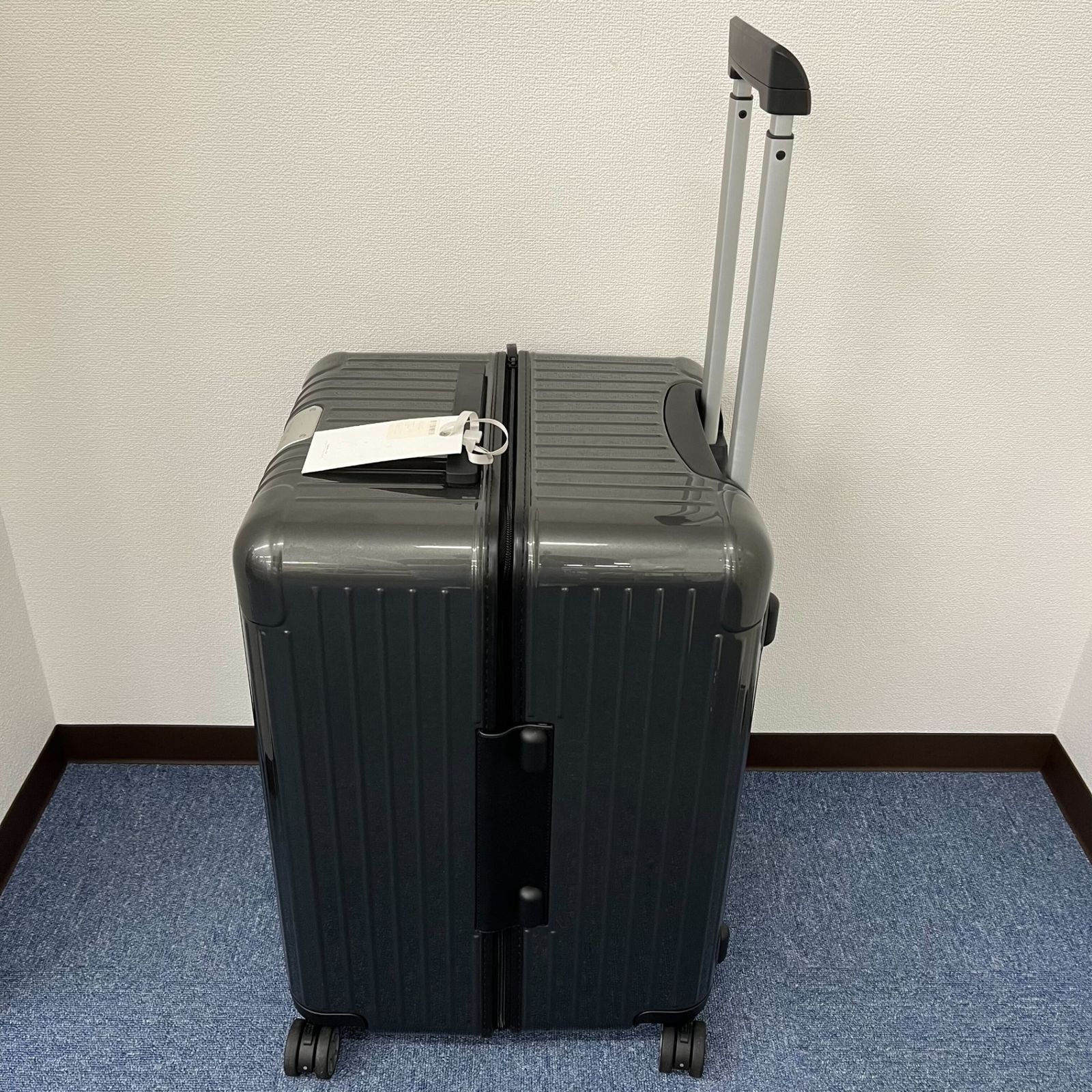 リモワ ポルシェ ウルトラライトエディション2.0 タグ付き 74L RIMOWA PORSCHE - メルカリ