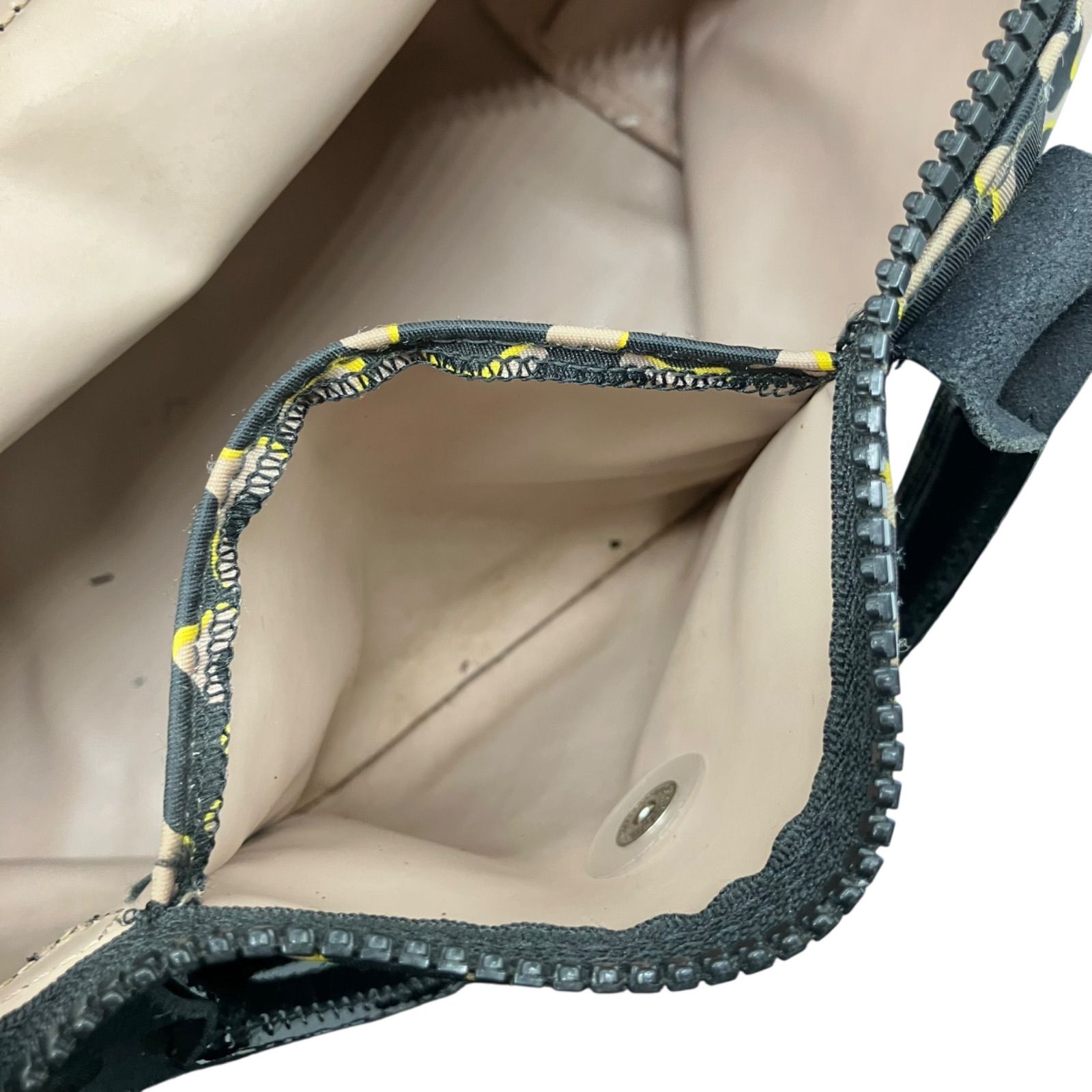 LONGCHANP プリアージュ 2way パテントレザー 総柄 1426 LONGCHANP プリアージュ 2way パテントレザー 総柄 1426 - メルカリ