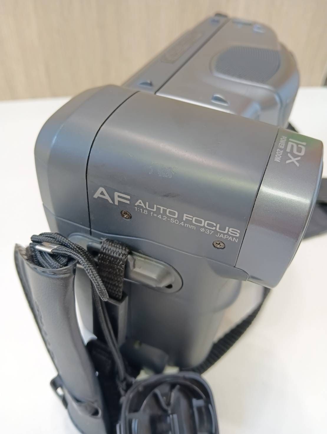 中古品】 SHARPシャープ 8mm ビデオカメラ VL-EL430 液晶ビューカム