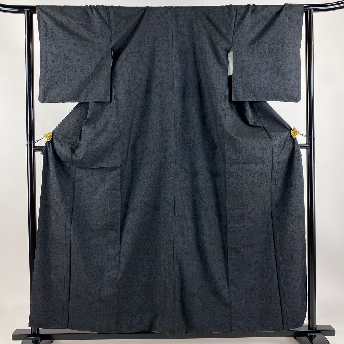 大島紬 身丈159cm 裄丈64.5cm M 袷 純泥染 証紙 華文 草花 濃紺 正絹 秀品