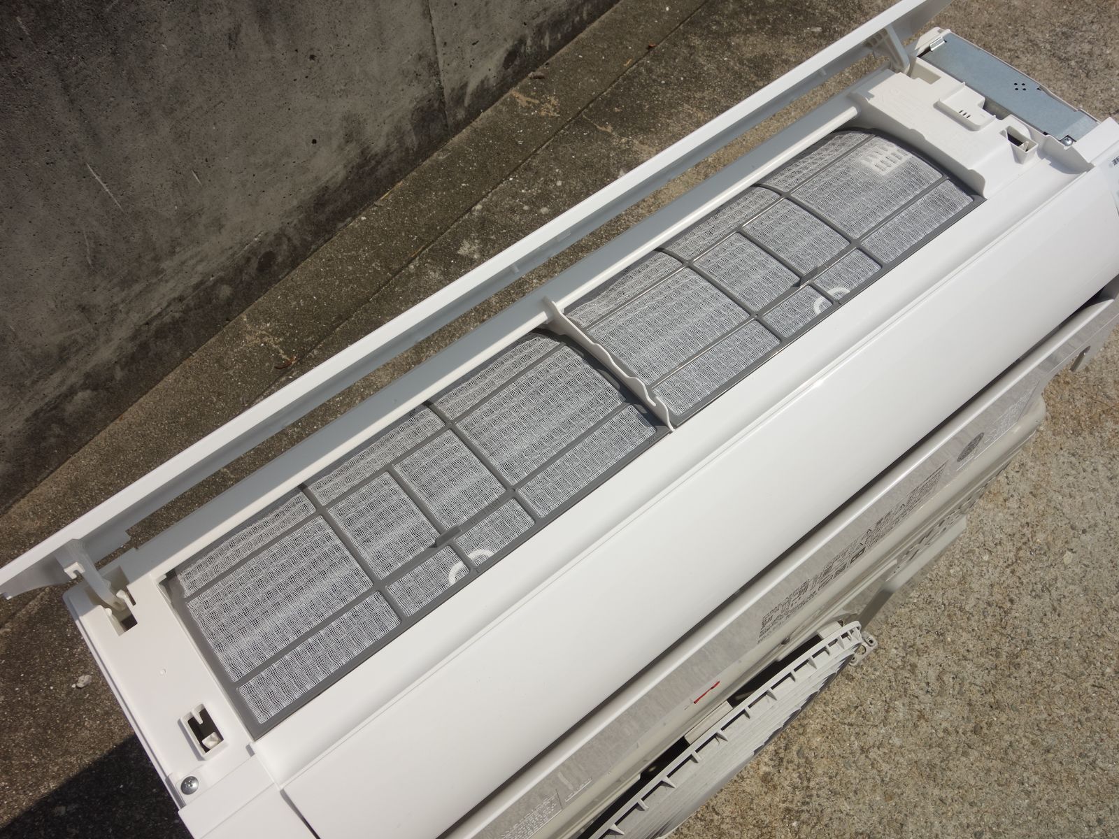 中古】M▽日立 ルームエアコン 2020年 2.2kw ～8畳 白くまくん