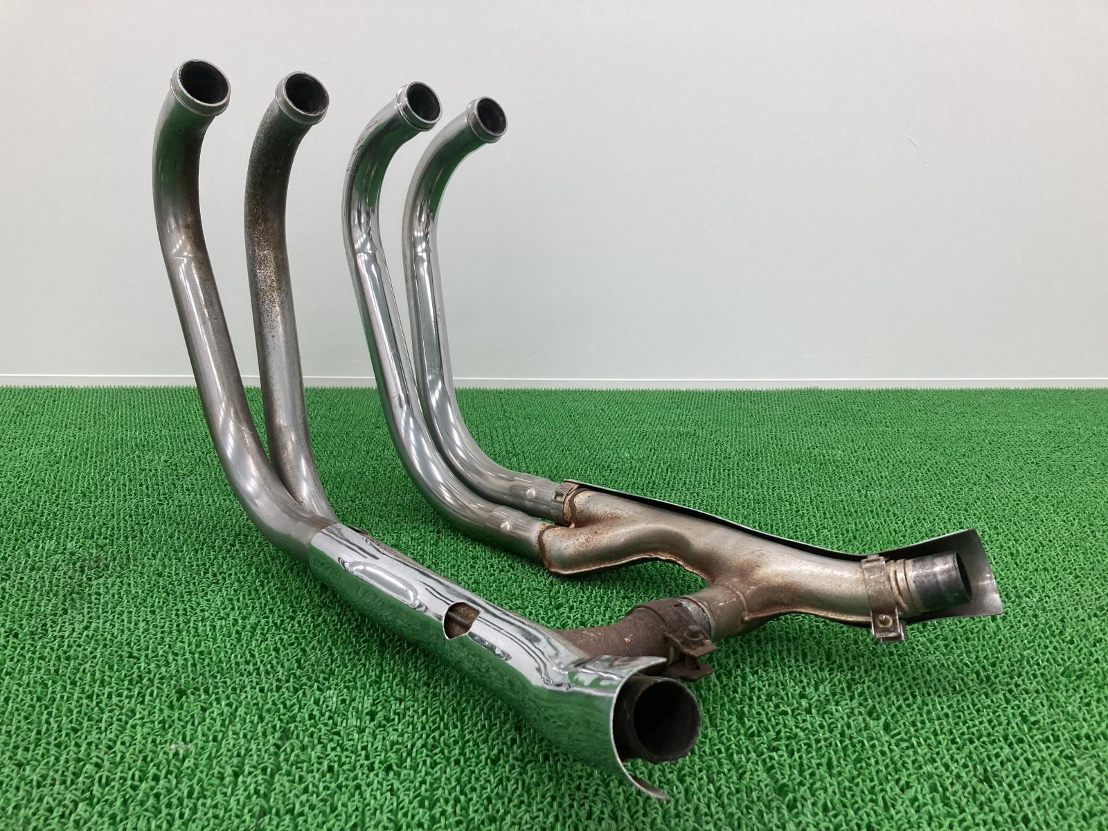 ゼファー1100 エキパイマフラー カワサキ 純正 穴あき無し 車検時使用 ゼファー1100 エキパイマフラー M035 カワサキ 純正 中古 バイク