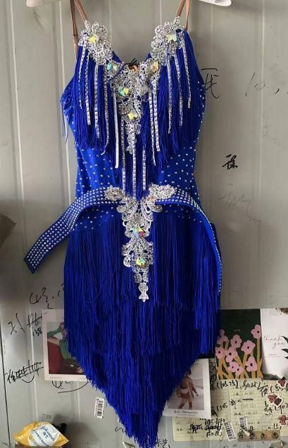 オーダーメイド 社交ダンス衣装　ラテンワンピースドレス フリンジ 社交ダンス衣装 フリンジ ラテンワンピースドレス 後ろ姿