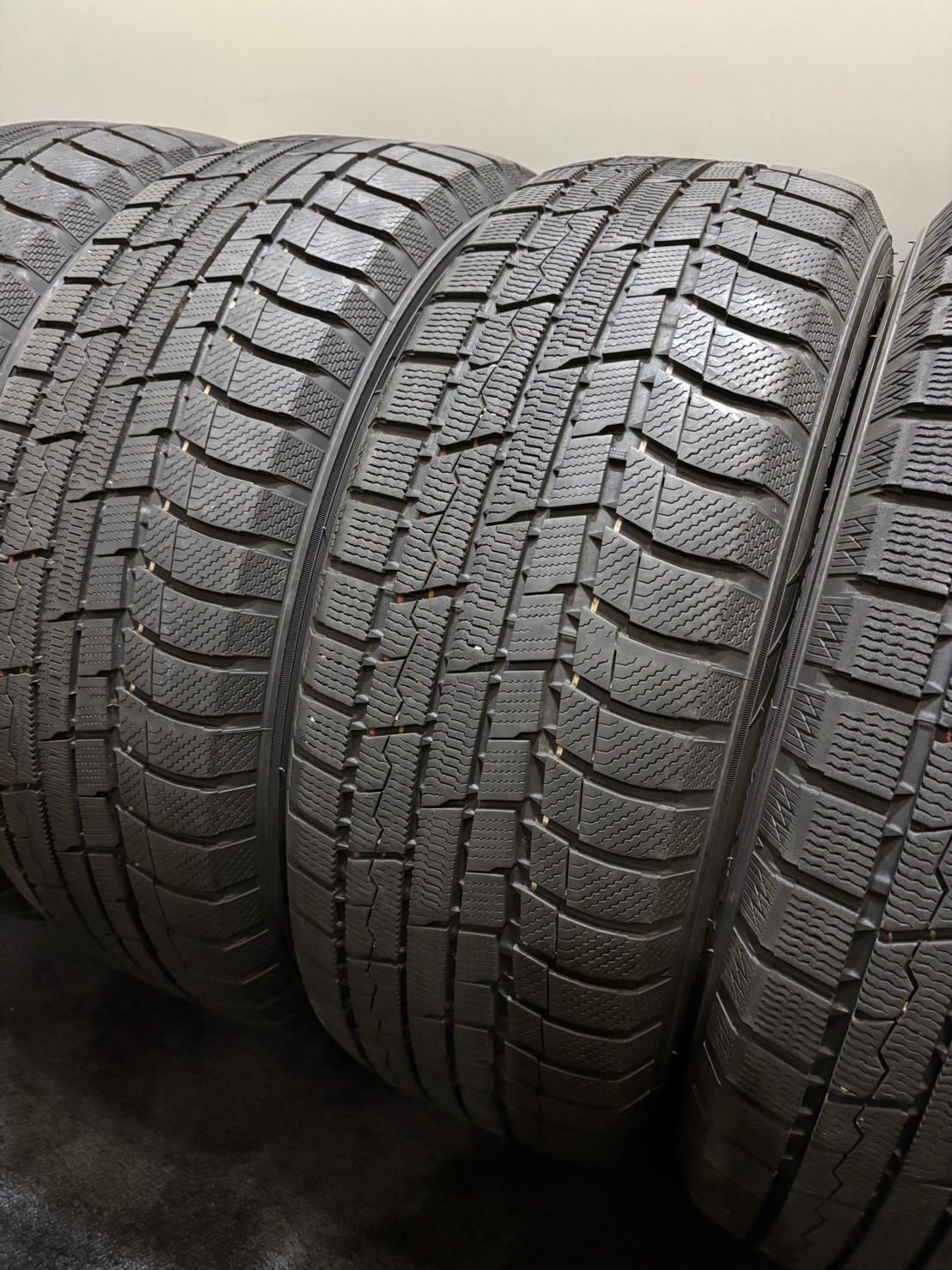 225/60R17 TOYO/Winter TRANPATH TX 20年製 スタッドレス 4本 アルファード ヴェルファイア (南3-I128)