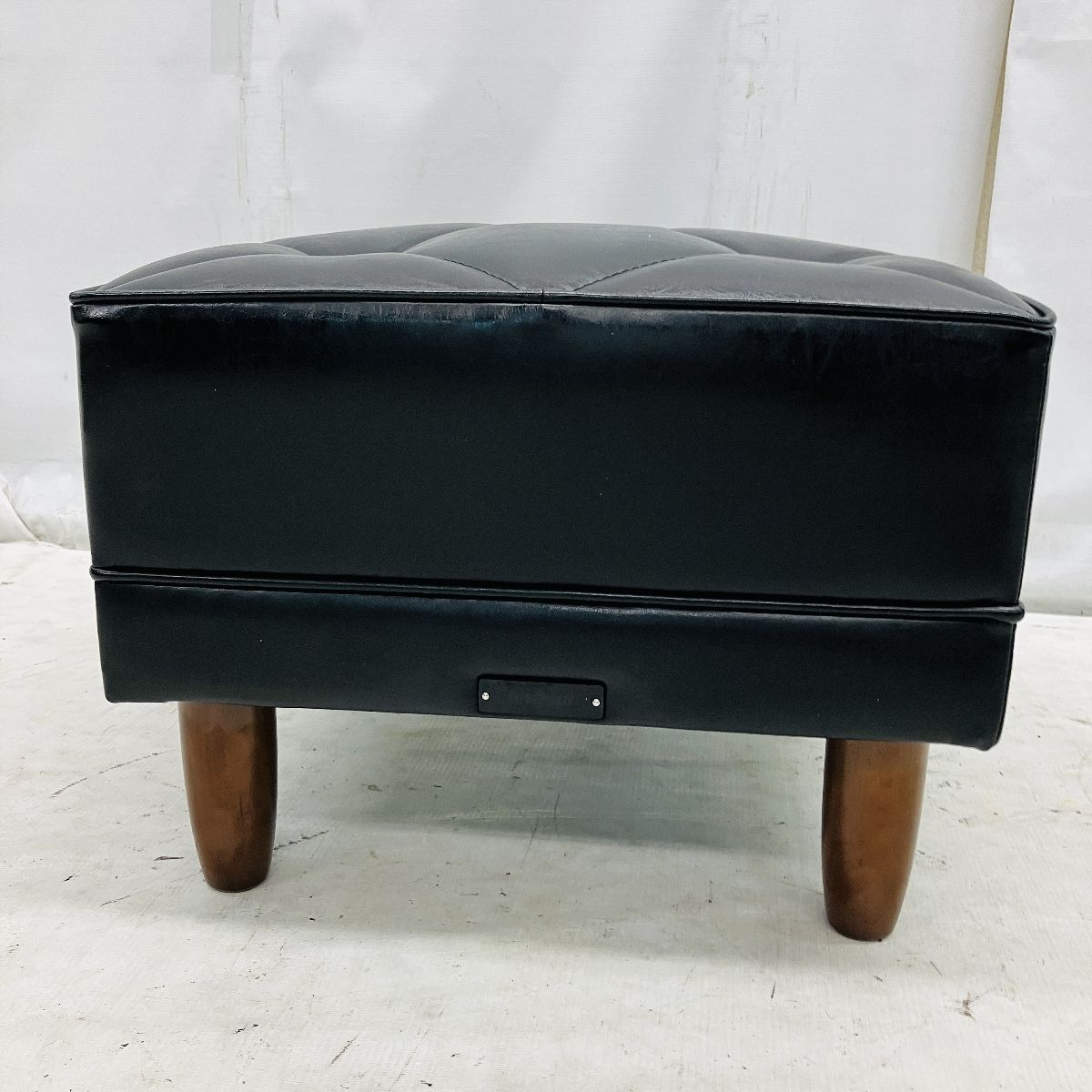 karimoku カリモク60 オットマン X36206BD スタンダードブラック