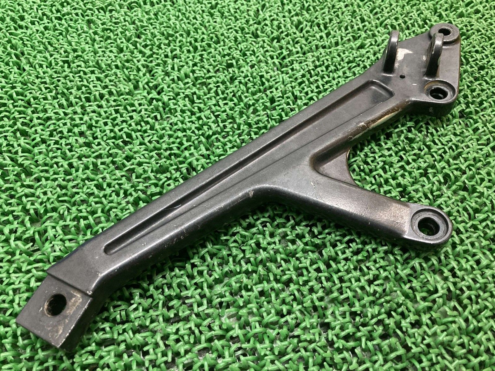 ゼファー400 ステッププレート 左 35011-1502 カワサキ 純正 ZR400C ステップホルダー 曲がり無し 品薄 品 Gk