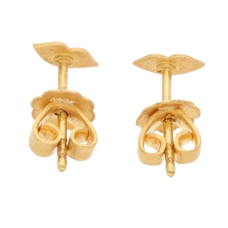 スタッドピアス