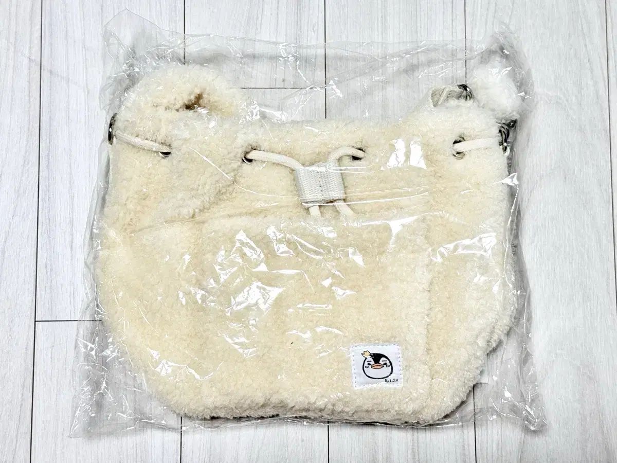未開封 イ ジュノ LEE JUNHO ダマンナル フリース バッグ