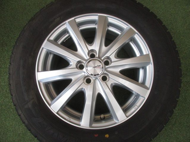 送料込み ラブリオン 195|65R15 スタッドレスタイヤ４本SET プリウス アリオン プレミオ ウィッシュ