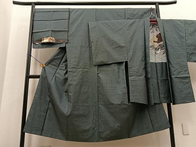 平和屋着物男性　本場大島紬　アンサンブル　100亀甲　総詰め　羽裏：富士・鷹　証紙付き　正絹　逸品　BAAN9211yc