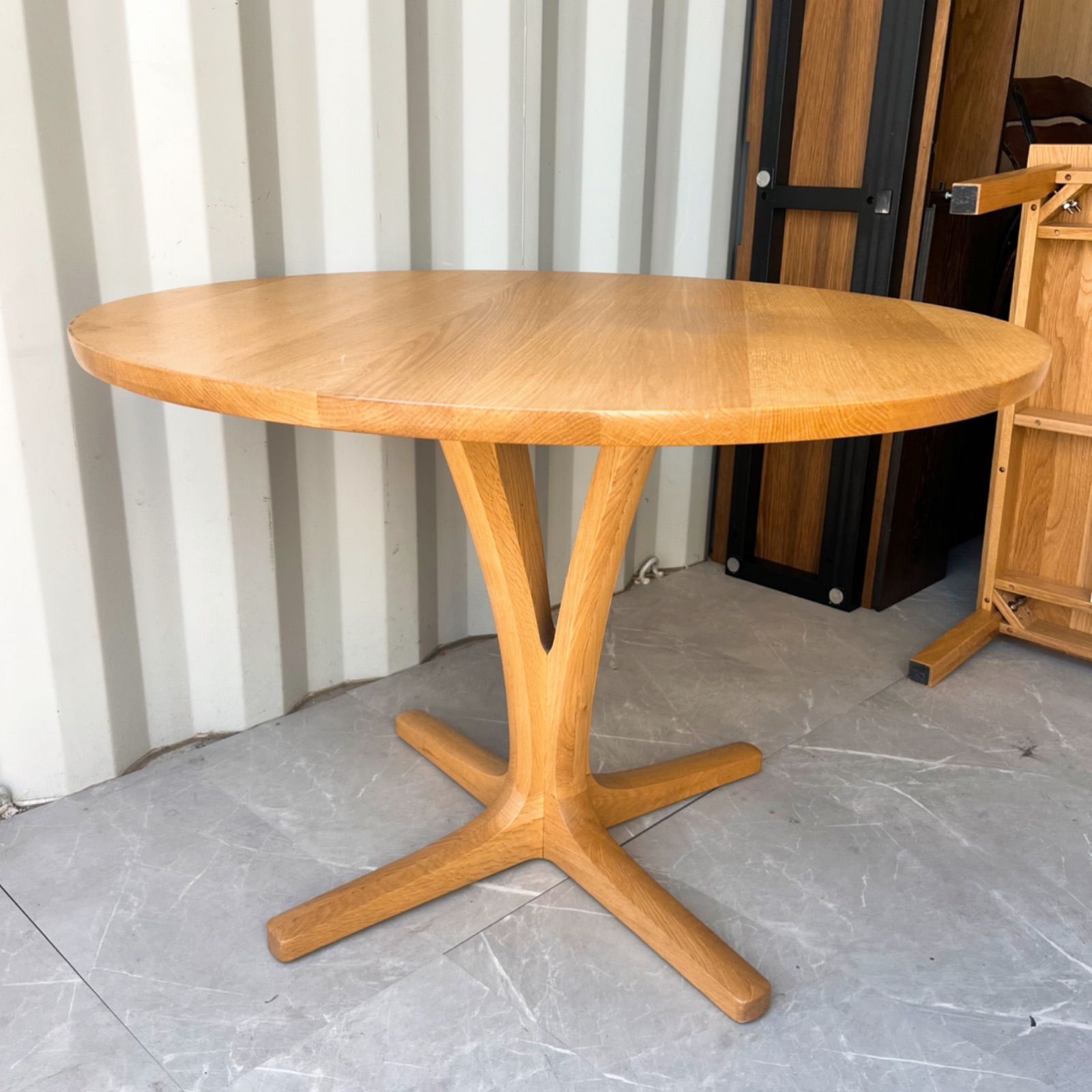 取付無料！カリモク家具 北欧風天然木おしゃれアンティークダイニングテーブル✨ 取付無料！カリモク家具 北欧風天然木おしゃれアンティーク