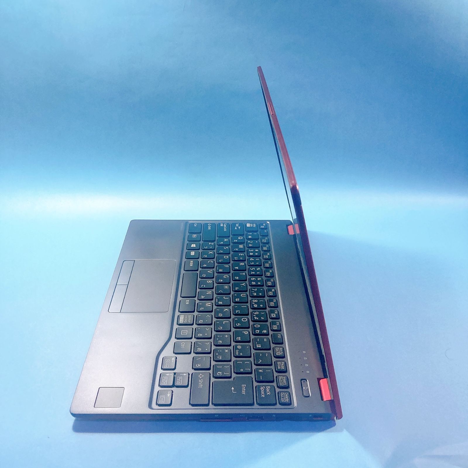 524✨薄型軽量 / LIFEBOOK /高速SSD /8GB /オフィス付/事務作業に最適 