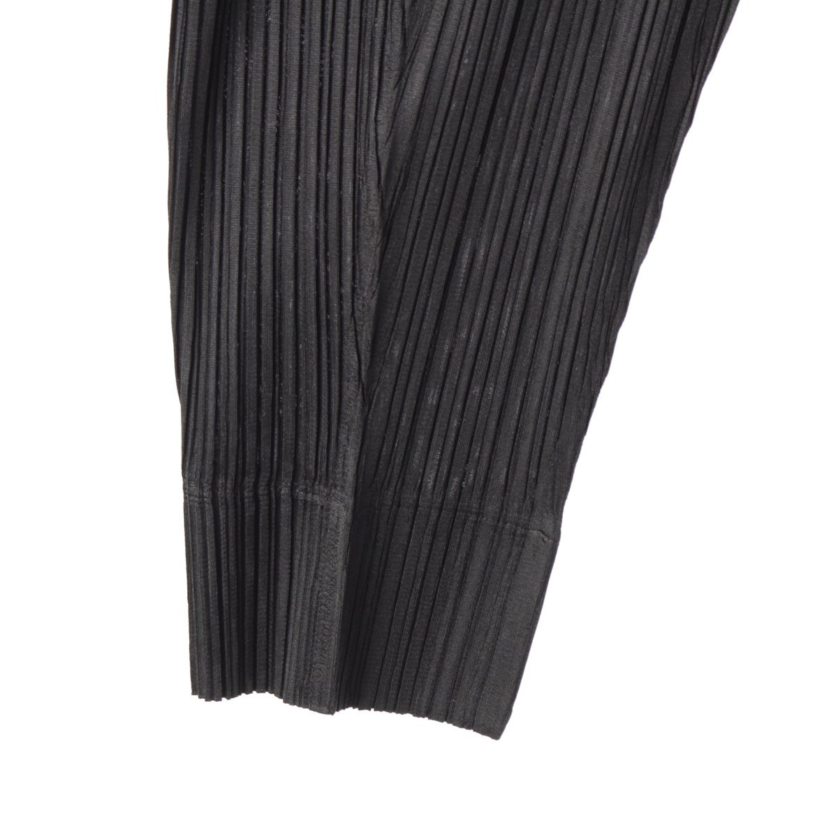プリーツプリーズ イッセイミヤケ テーパードプリーツ パンツ ボトムス  
