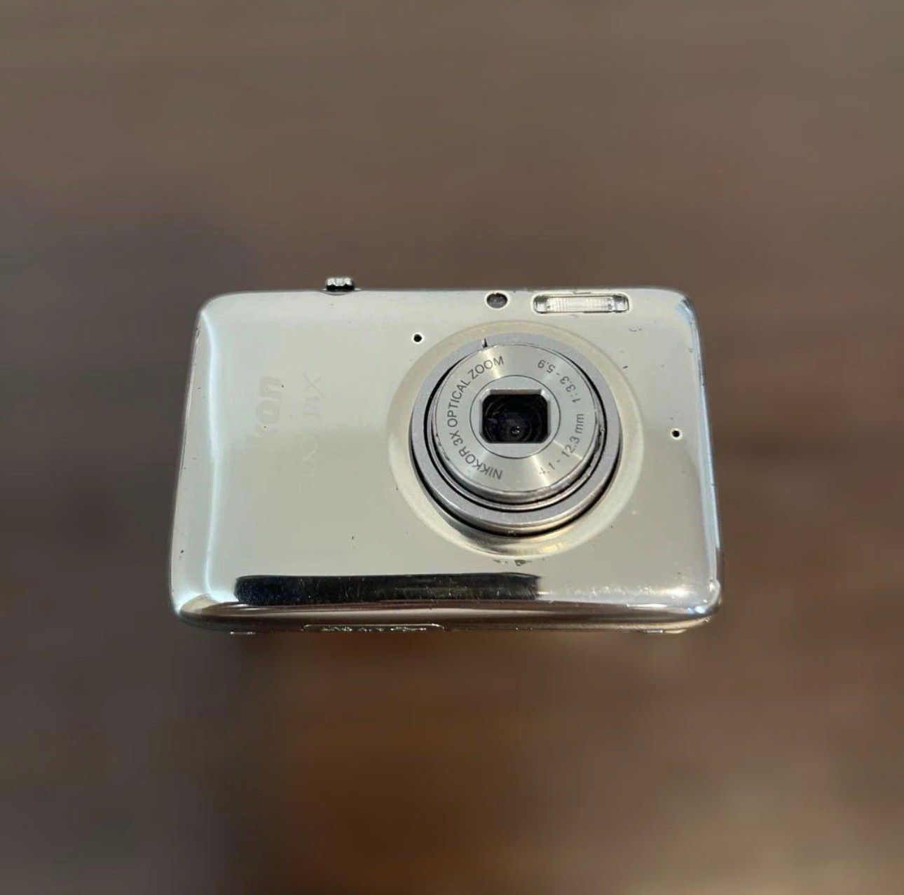 4916 Nikon COOLPIX S02 シルバー デジカメ 4916 Nikon COOLPIX S02 シルバー デジカメ - メルカリ