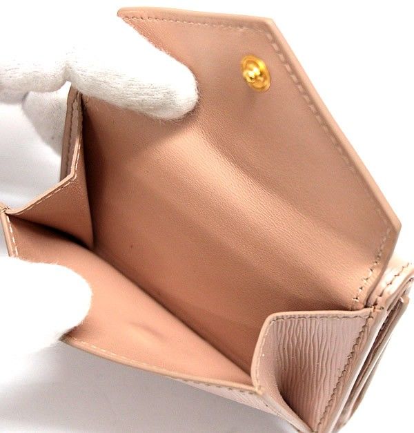 PRADA プラダ ミニ財布 ベージュ レザー Amazon | プラダ 三つ折り財布 レディース ピンクベージュ