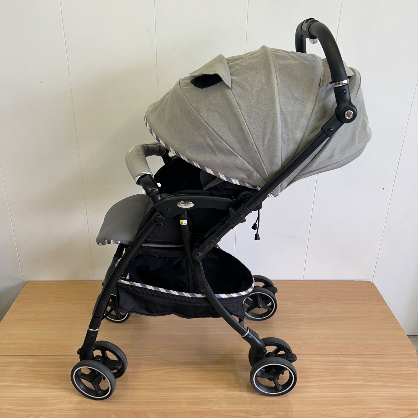 美品】Aprica アップリカ Luxuna Air Compact ラクーナエアー