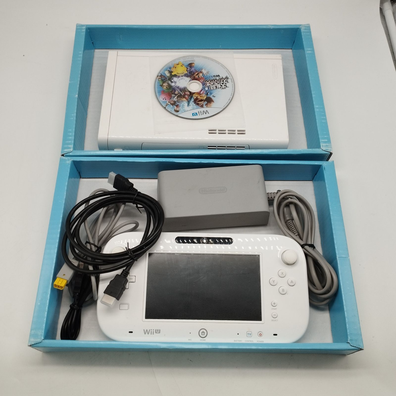 s13630】任天堂 Wiiu 本体セット【ベーシック セット】シロ