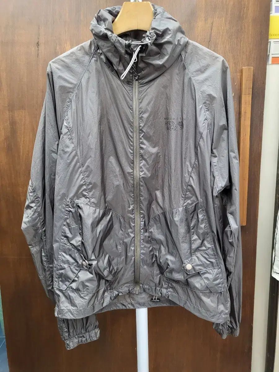 マウンテン HARDWARE ウィンドブレーカー MOUNTAIN HARD WEAR フード