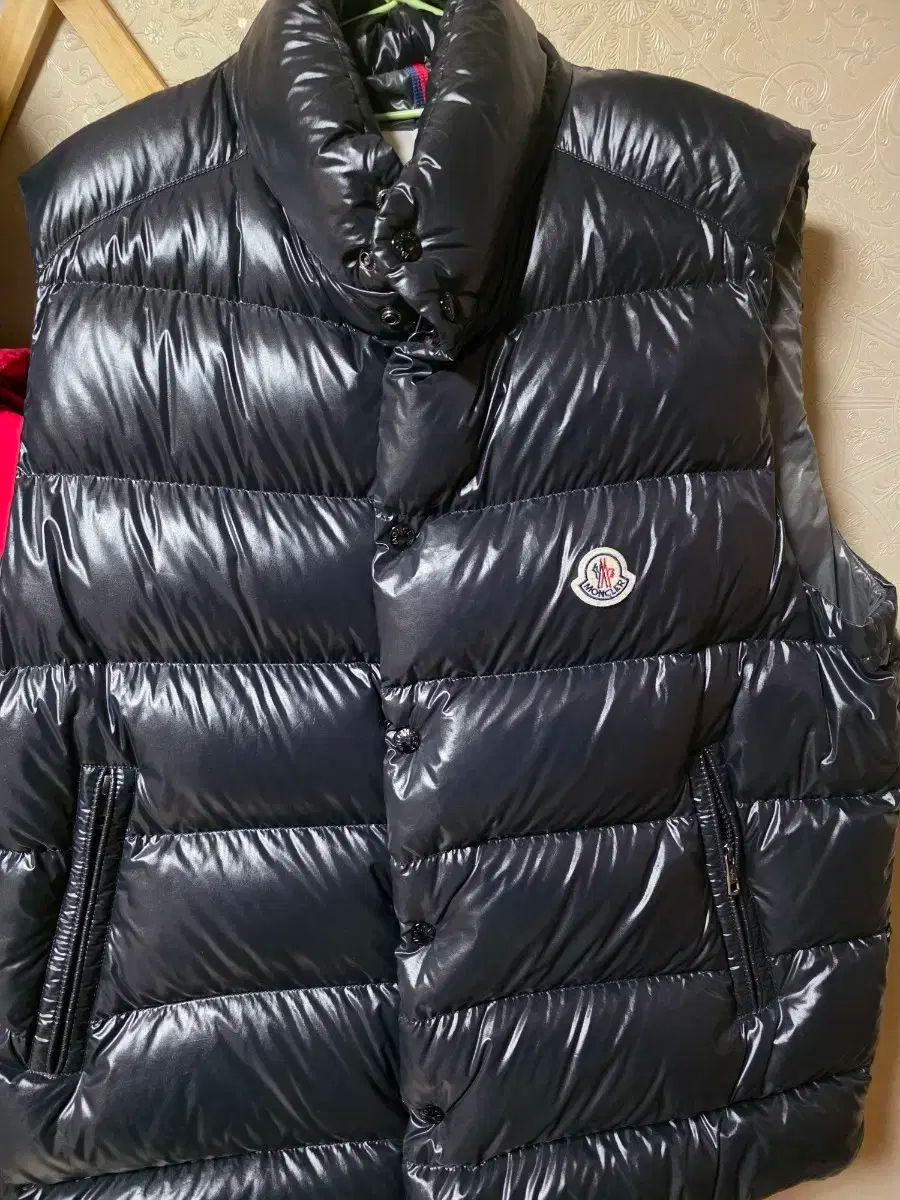 MONCLER モンクレール テレビ 黒 ダウンジャケット ベスト 6 サイズ