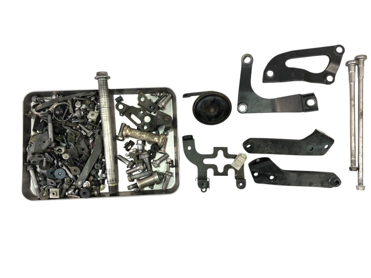 Ninja ZX-10R ZXT00C 03-04 C型 ボルト カラー ナット ネジ ステー