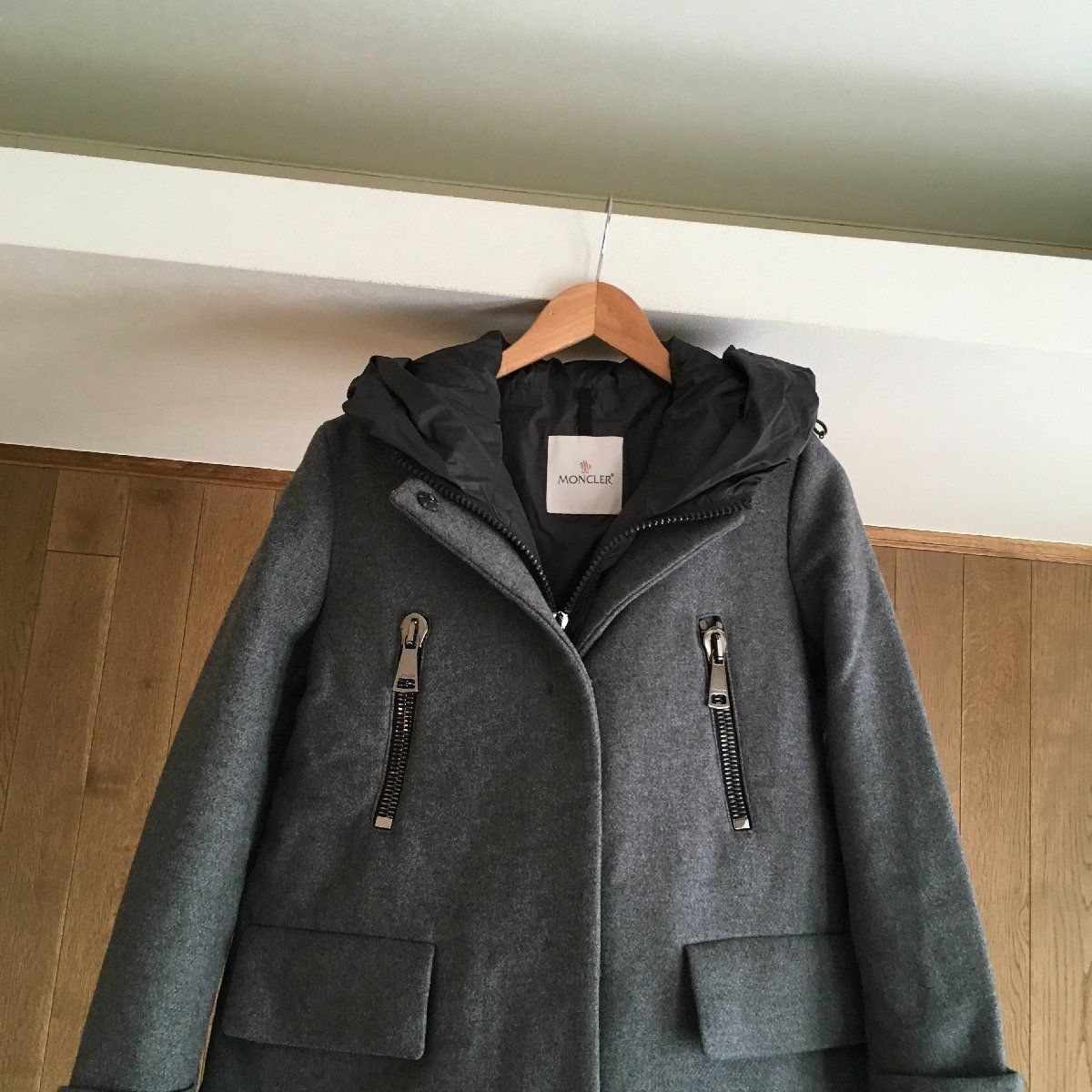 美品 国内正規品 MONCLERモンクレール フリル ダウンジャケット PHEMIA 