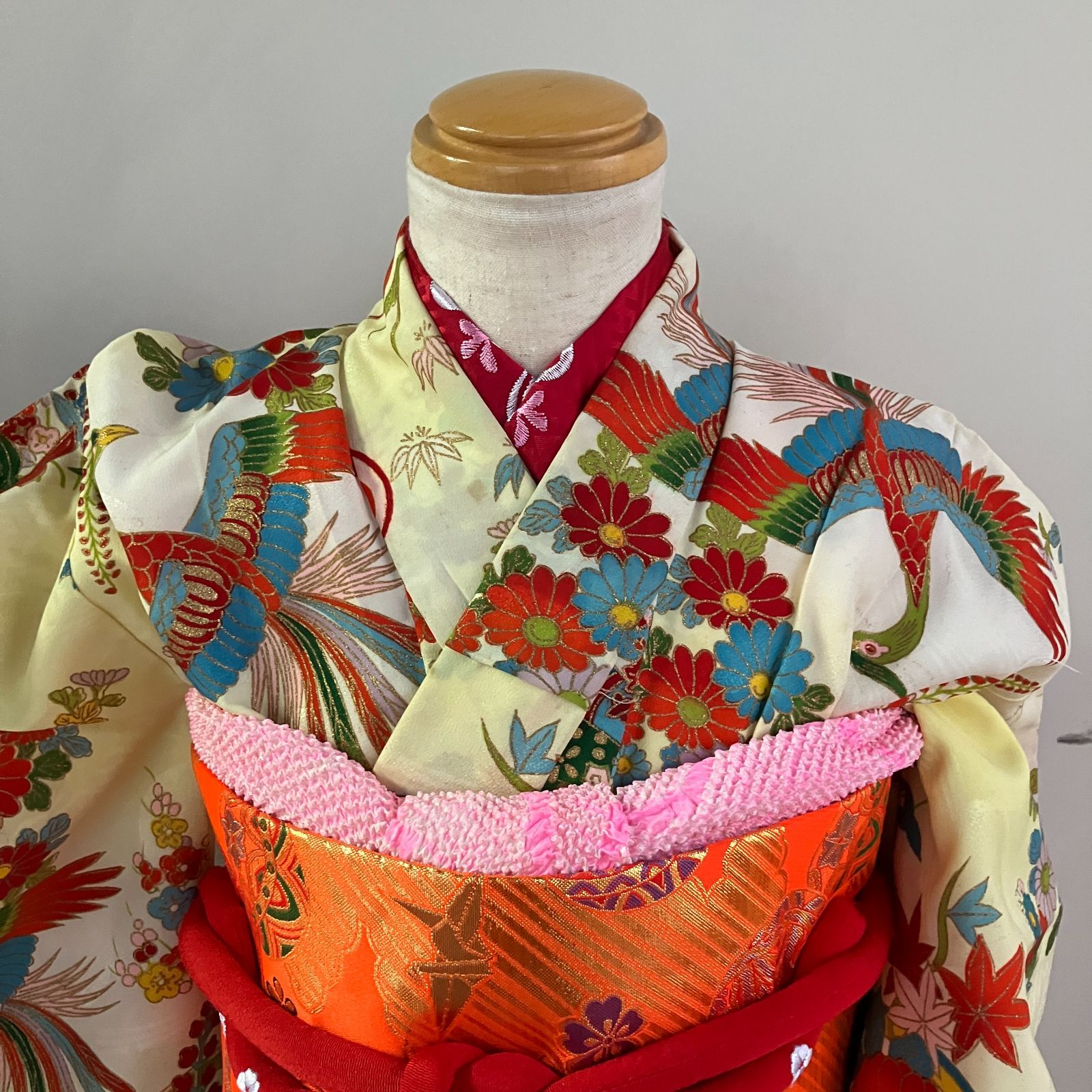 セミアンティーク 七五三 7歳女の子 着物 四つ身 鳳凰 カラフル 半襦袢 作り帯セット 帯揚げ帯締め付き ビンテージ きもの猫田 T357