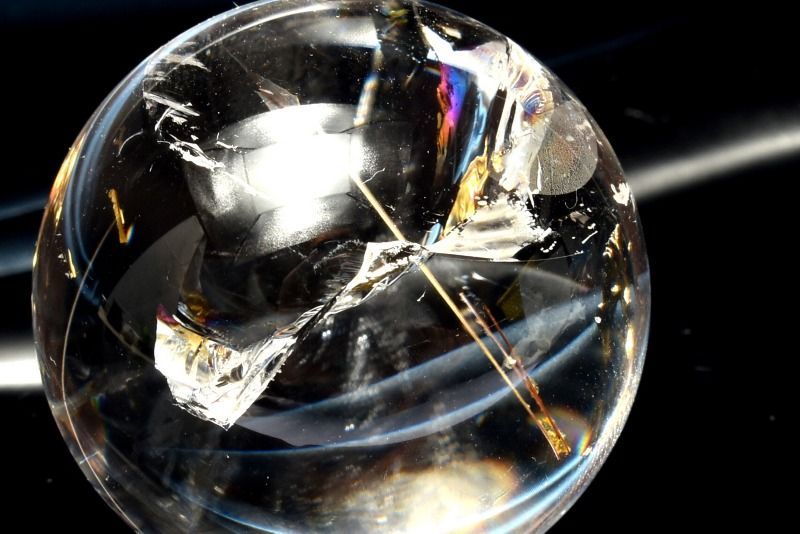 1点物】虹入り レインボー水晶 35mm 丸玉(台座付き) スフィア