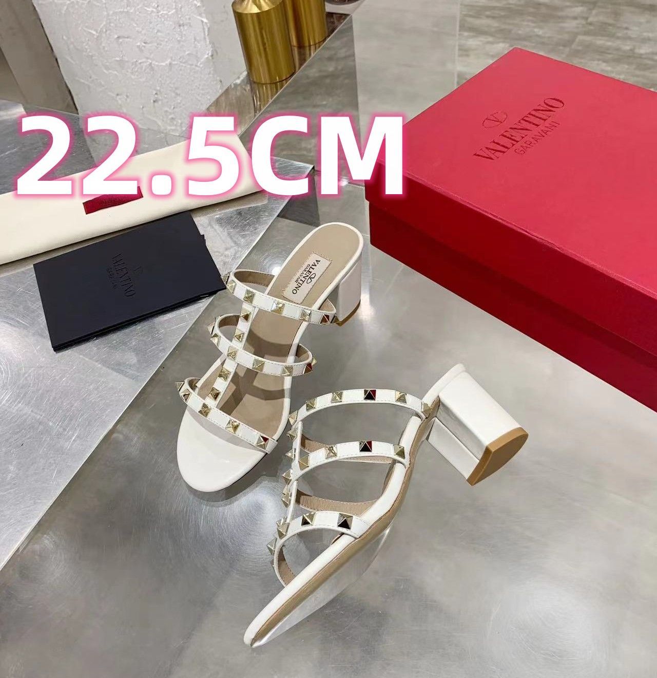 VALENTINO ロックスタッズ スライドサンダル 22.5CM