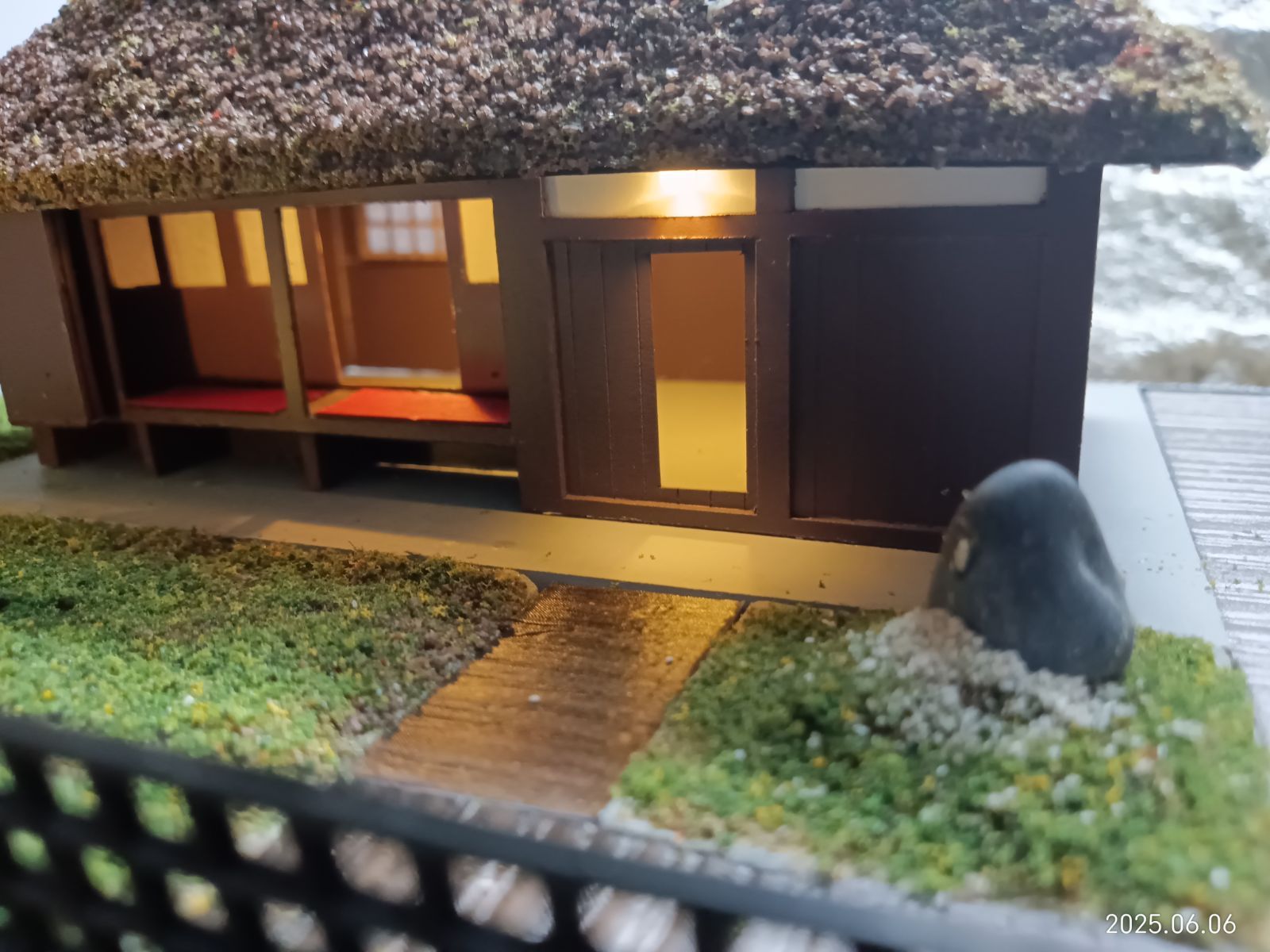 走行通電可 建屋照明付
