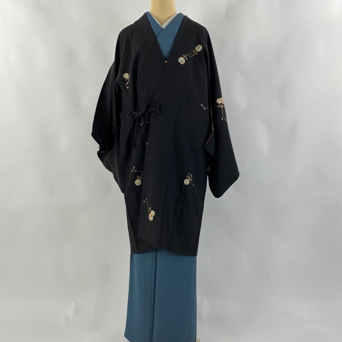 道中着 身丈98cm 裄丈66.5cm M 和装コート 鈴 金彩 黒 正絹