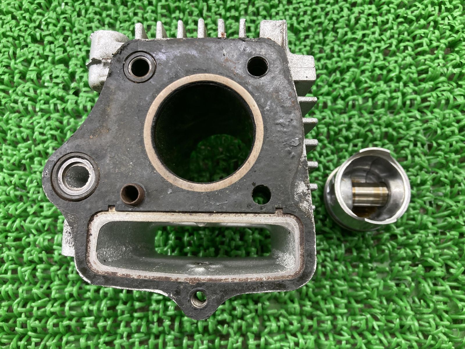 モンキーバハ エンジンシリンダー HM-K3 ホンダ 純正 中古 バイク 部品 Z50J-200 ボア39φ シリンダーピストン モンキーBAJA 割れ欠け無し
