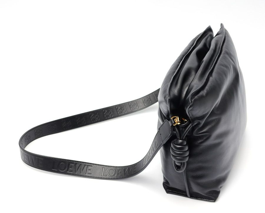 ロエベ / LOEWE　パファー フラメンコ クラッチ / ショルダーバッグ　A411FC1X67　レザー　ブラック 【中古】 商品番号 S-158476 ロエベ / LOEWE パファー フラメンコ クラッチ / ショルダーバッグ