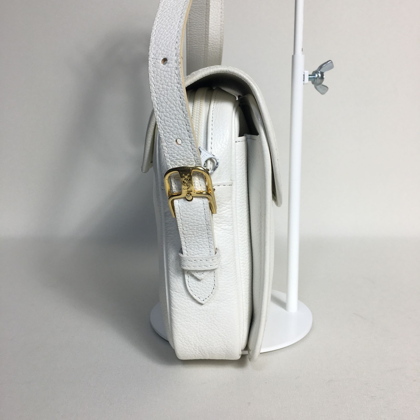 2503-215｜美品｜イヴサンローラン ショルダーバッグ ホワイト YSLロゴ Yves Saint Laurent - 2503-215｜美品｜イヴサンローラン