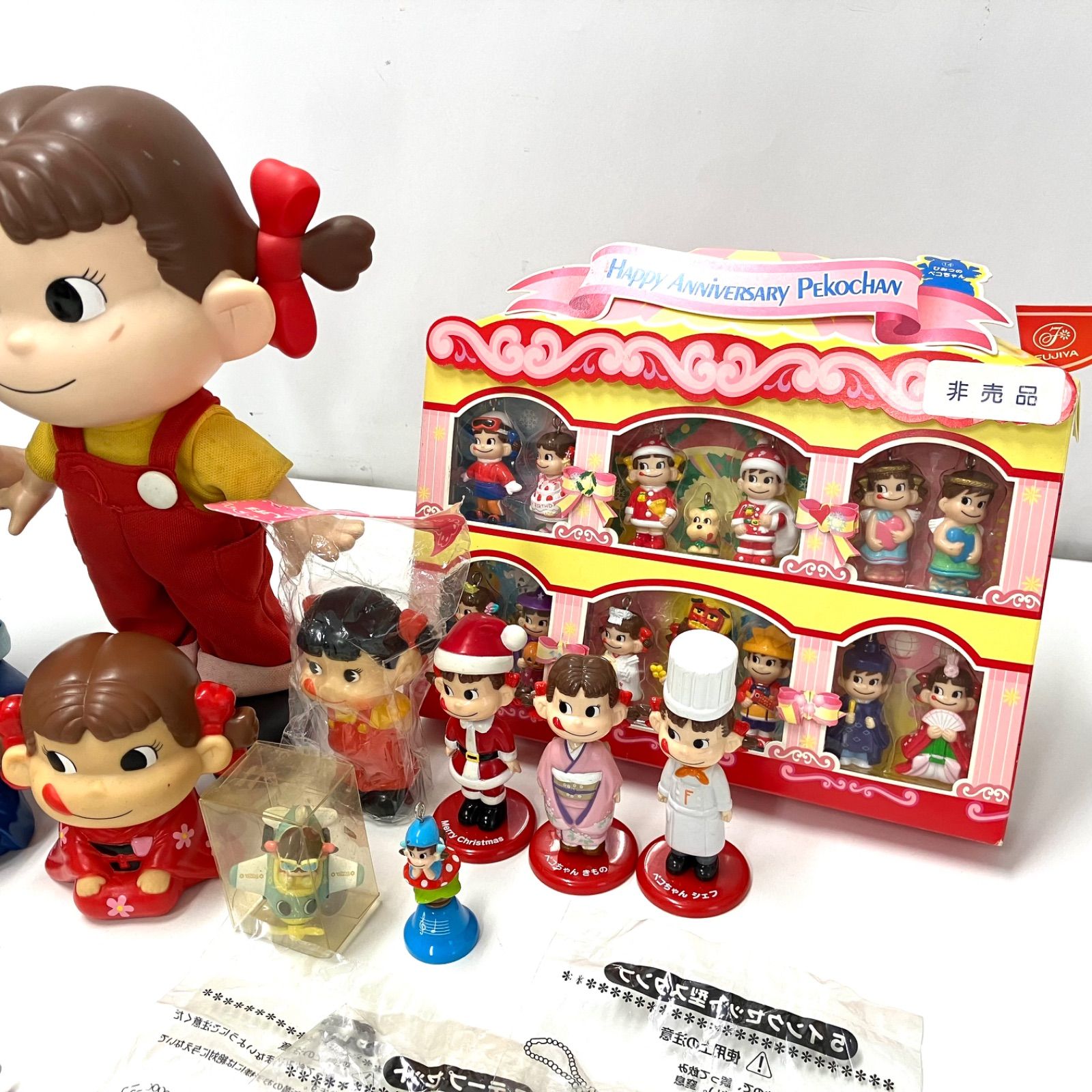 758113】 不二家 ペコちゃん ポコちゃん グッズ 18個 まとめ売り 美品・新品あり - メルカリ