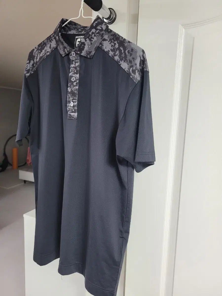 半袖Tシャツ