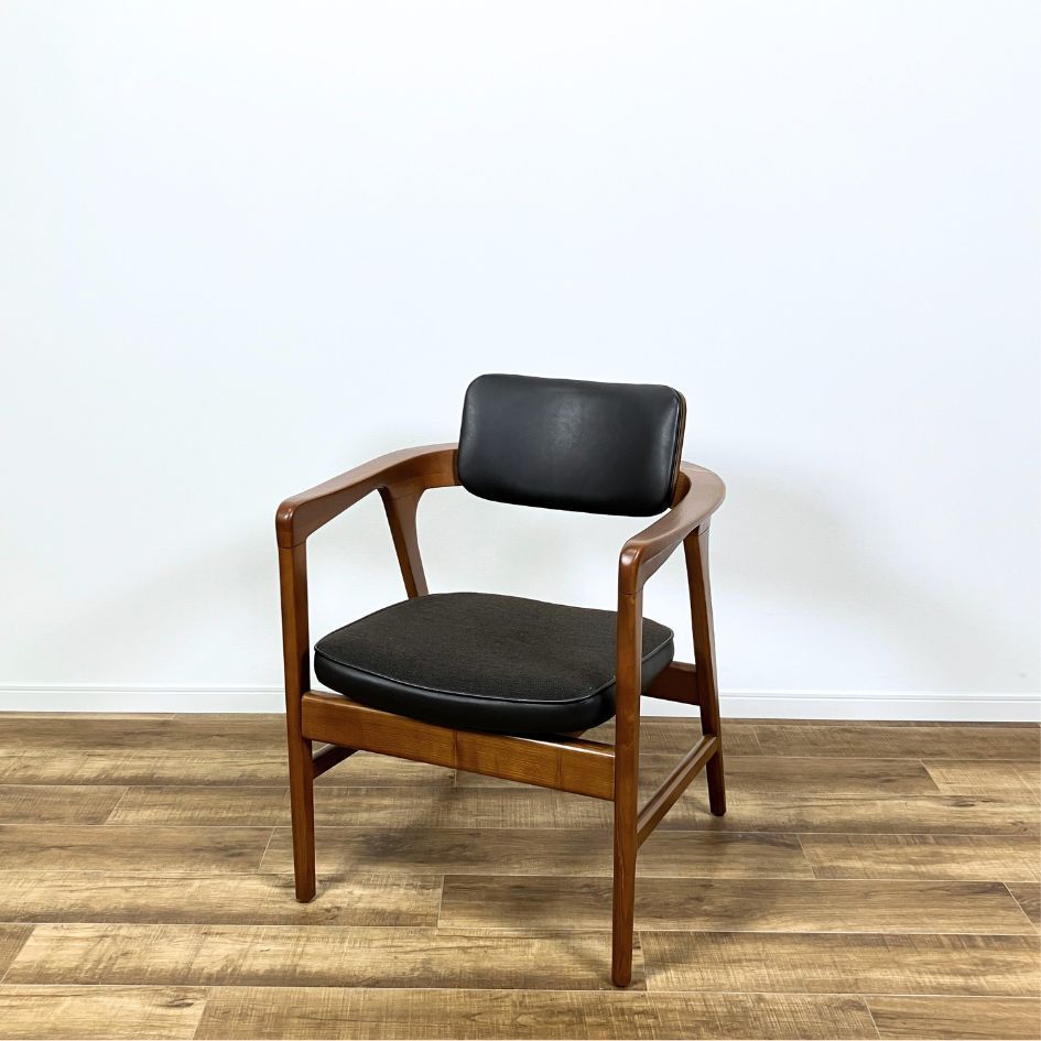 ACME Furniture WARNER ARM CHAIR BLACK アクメファニチャー ワーナー ダイニングチェア ブラック