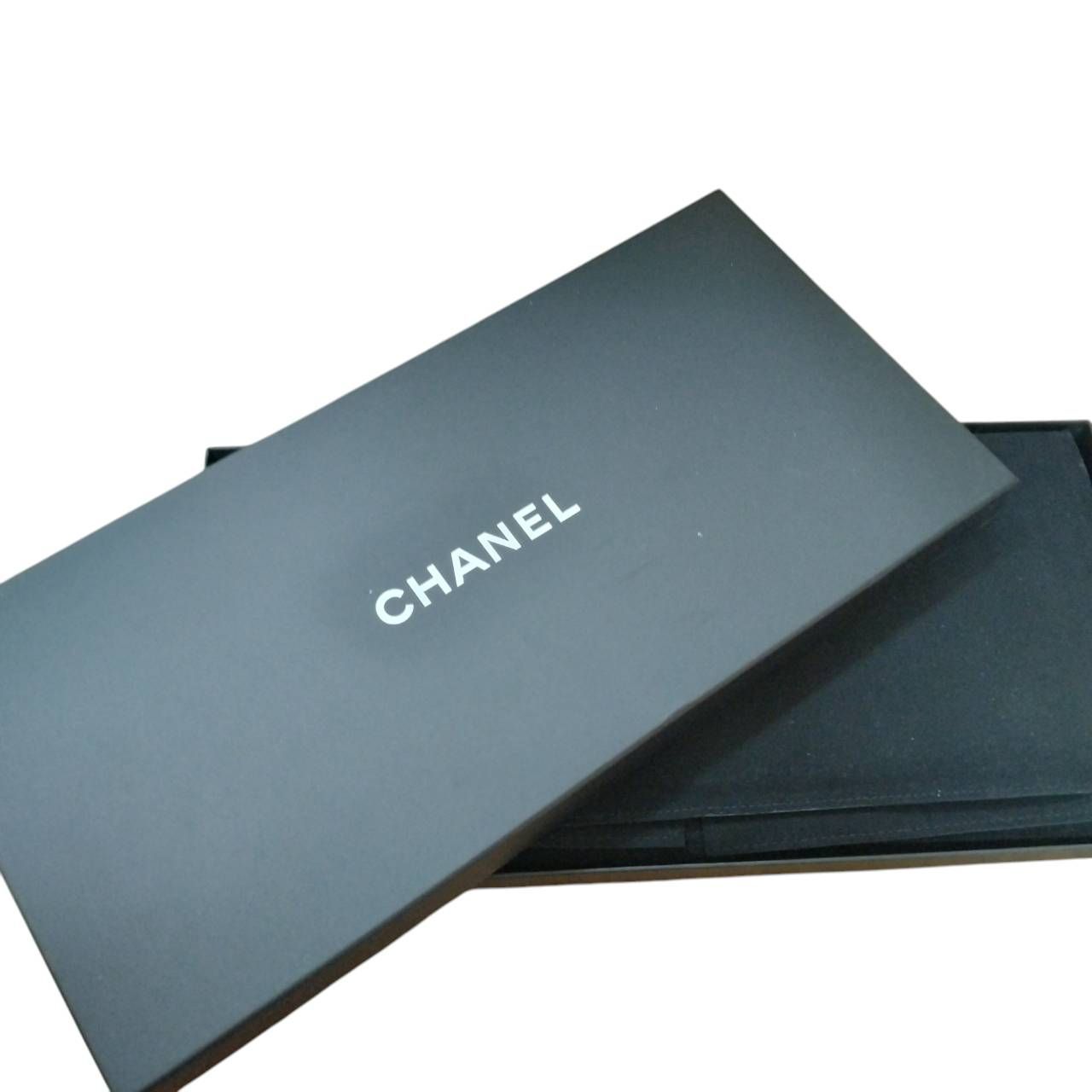 RE8 CHANEL シャネル コサージュセット ポーチ付き カメリア 冠