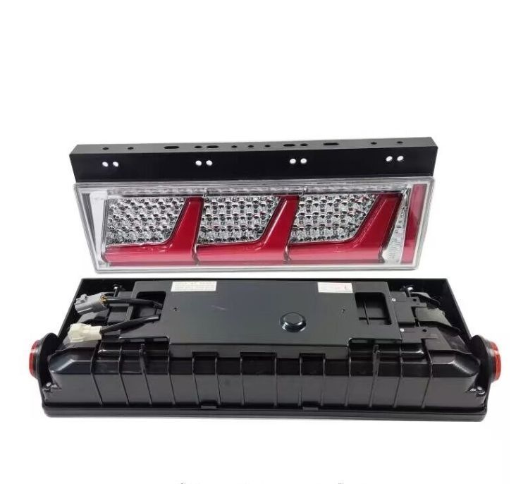 KOITO 3連テール クリアシーケンシャル左右セット 小糸製作所 トラック