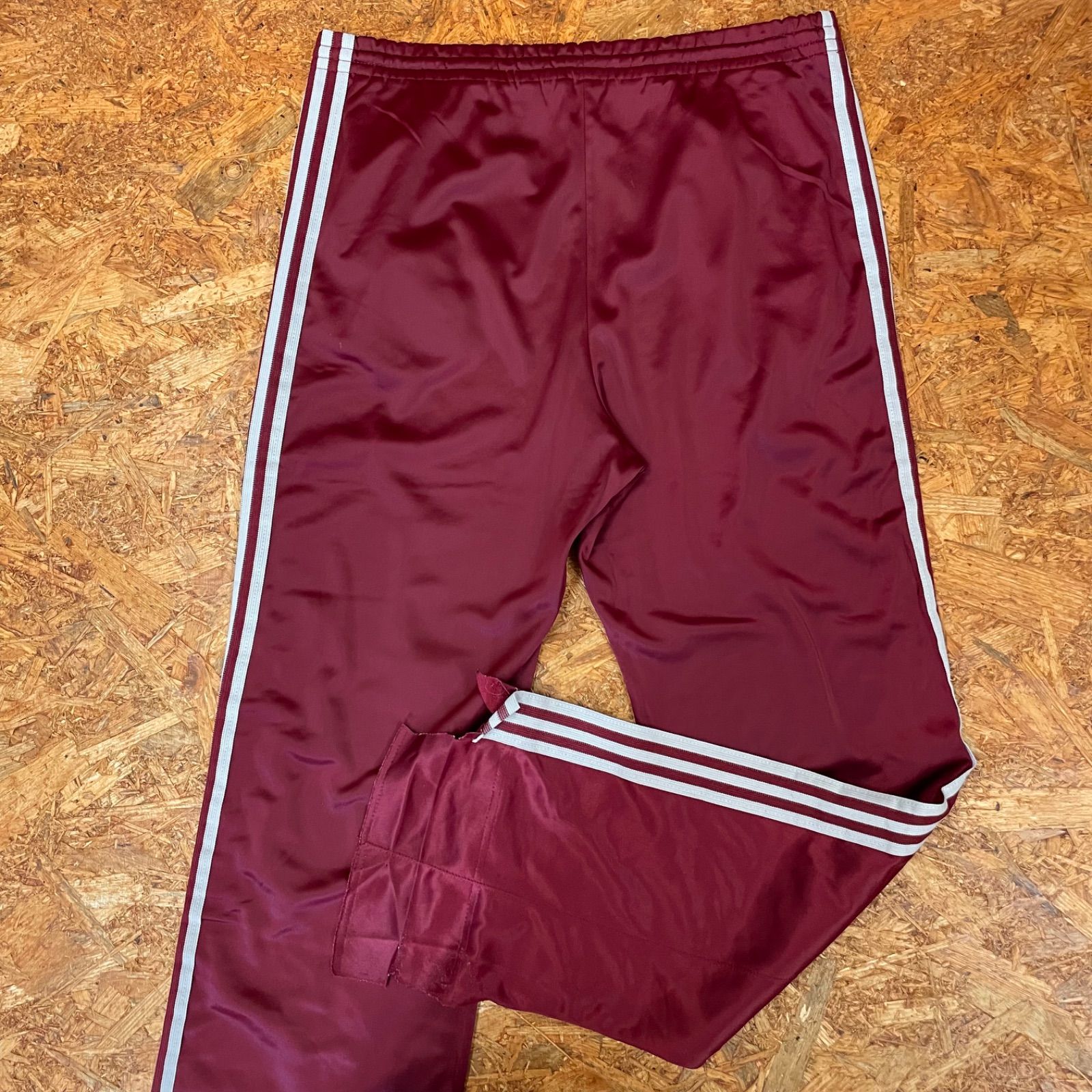 トラックパンツ 70s〜80s atpバーガンディ adidas usa バーガンディ L トラックパンツ adidas ヴィンテージ '70s~'80s USA製 パンツ