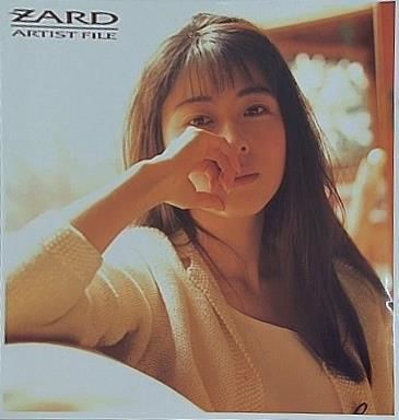 ★ZARD　坂井泉水　「ARTIST FILE」 Yahoo!オークション - ZARD ARTIST FILE 坂井泉水 写真集