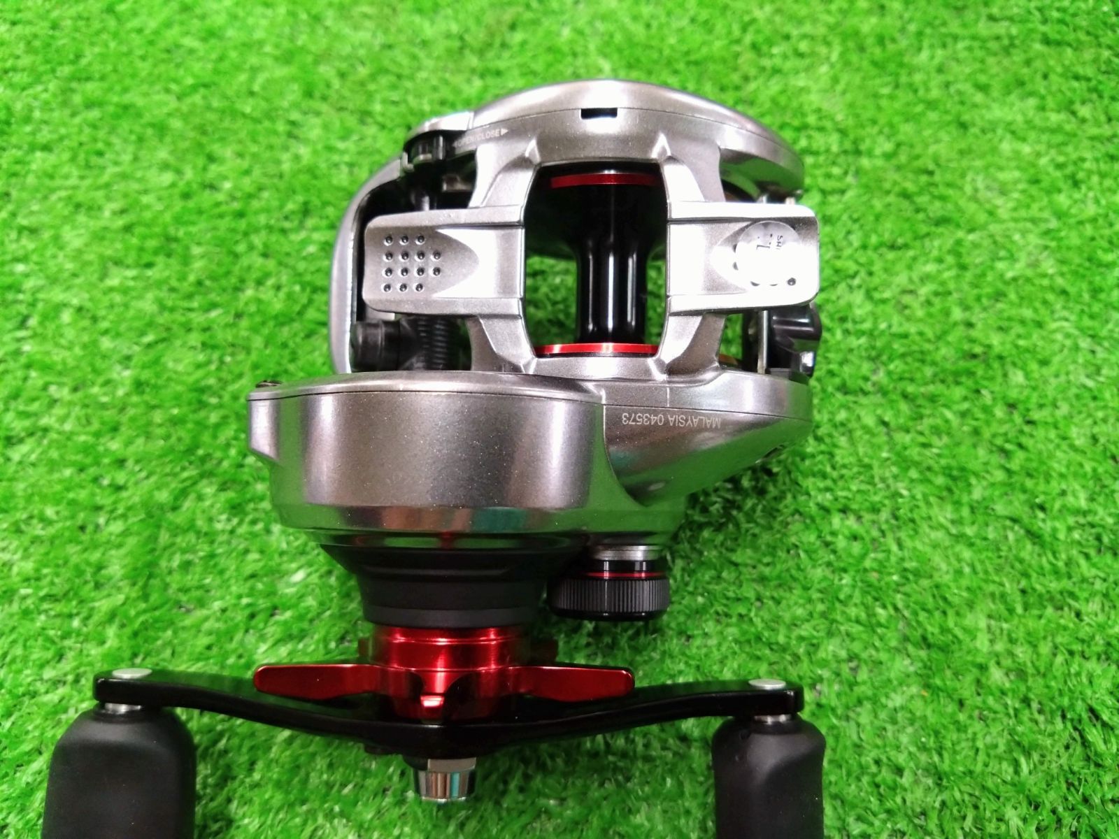 メガバス Ito リール 初代リトグラフRG15R 右巻 新品未使用(電池 メガバス Ito リール 初代リトグラフRG15R 右巻 新品未使用(電池