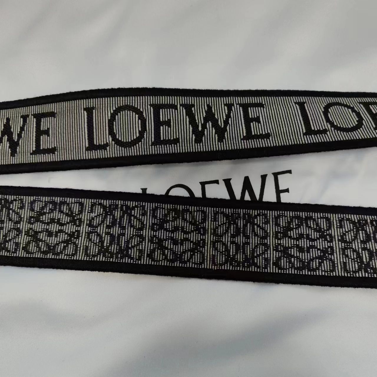 LOEWE ロエベ　ゲート　バムバッグ