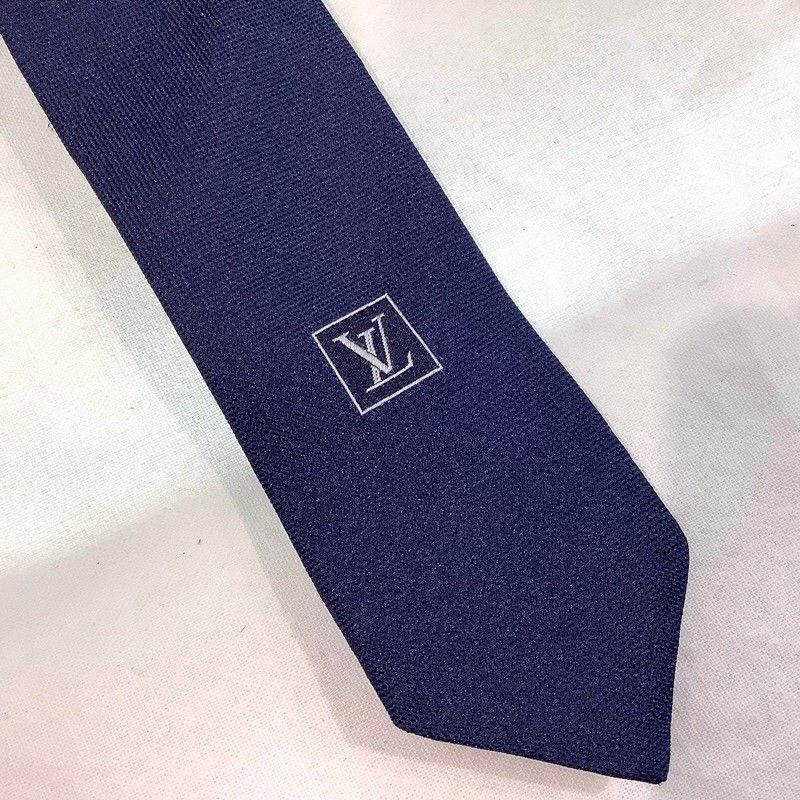 ルイ・ヴィトン（LOUIS VUITTON）クラヴァット・レターズ×NBA ブルー