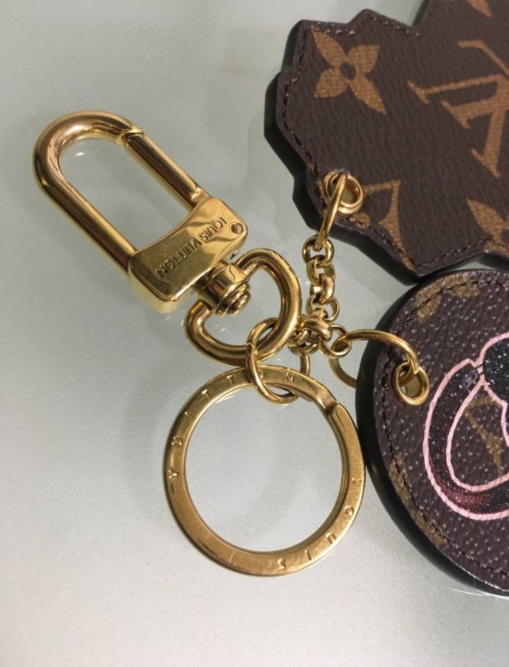 ◇LOUIS VUITTON ルイヴィトン◇M62740◇ポルトクレ・ワールドツアー