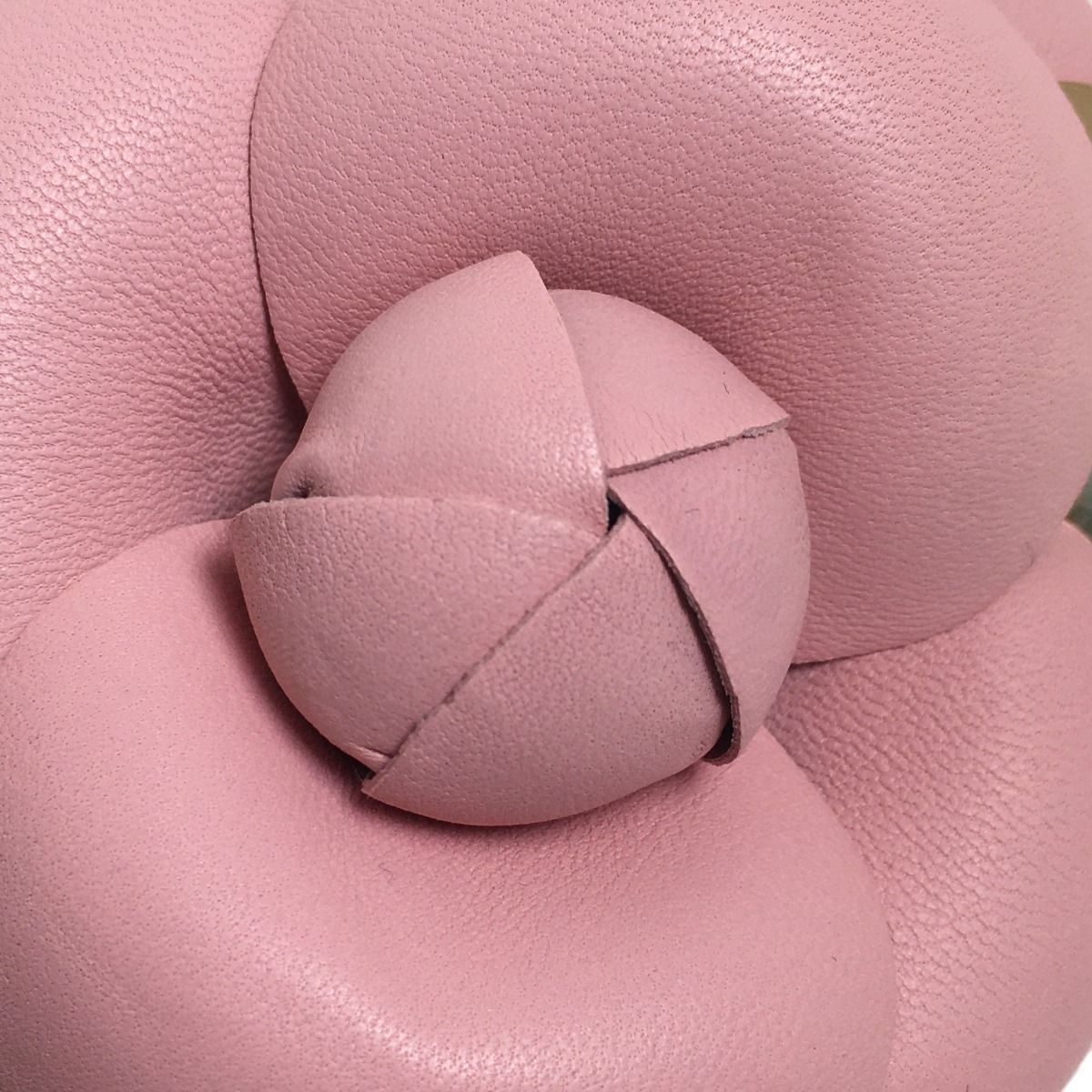 CHANEL カメリア コサージュ ブローチ ピンク 箱付き　お値下げしました ◇CHANEL◇ カメリア ブローチ コットン ツイード ピンク