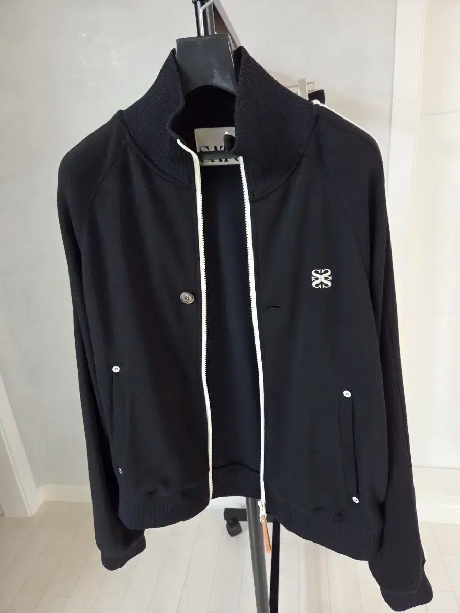 ブラック トレーニングウェア