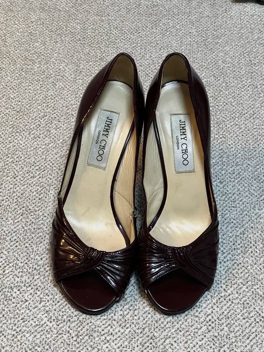 美品♡Jimmy Choo ダークブラウン ハイヒール 正規品 Jimmy Choo(ジミーチュウ) ディープレッドブラウン